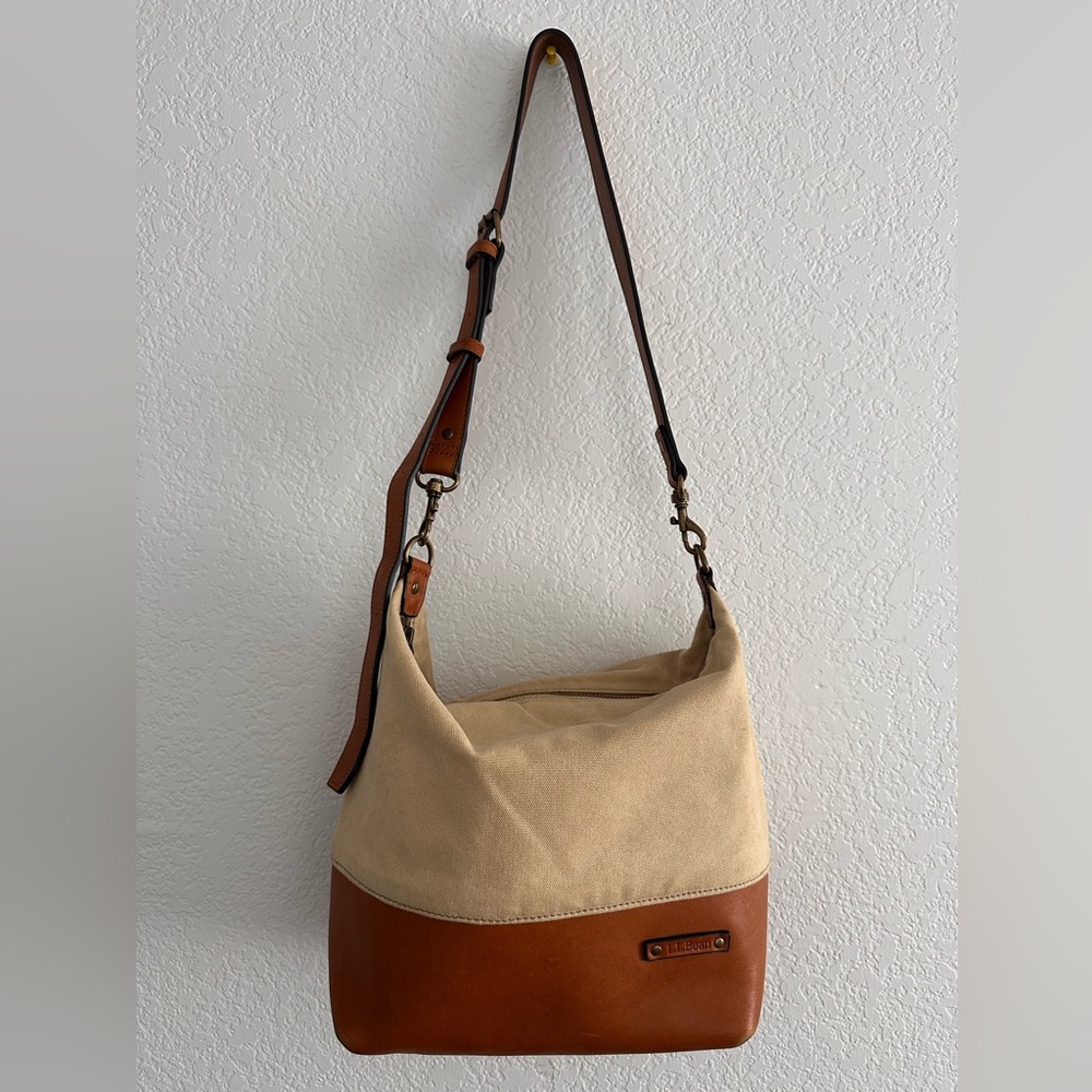 L.L.Bean Waxed Canvas Crossbody. Cotton Canvas Bag Leather Trim. - Picture 4 of 11